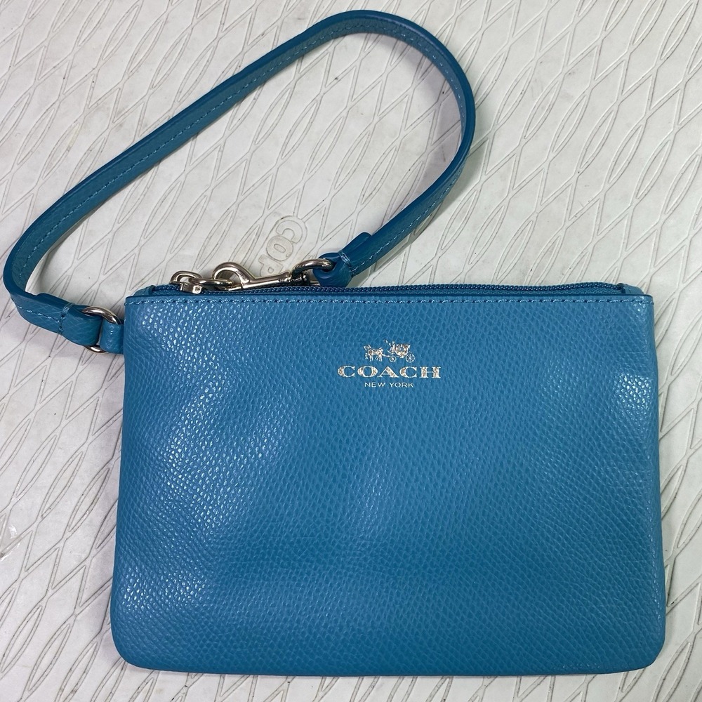 COACH Teal blue Women's Top Zip Pebbled Leather Wallet Wristlet EUC